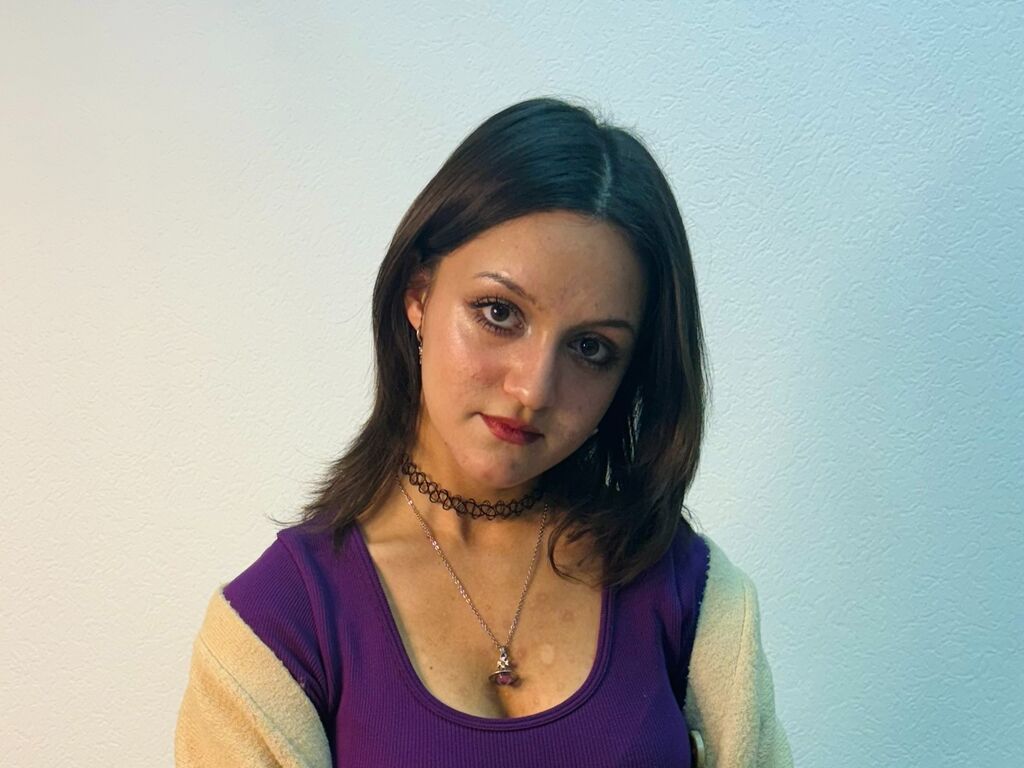 EdithBolding></p>

       
    </div>
    </div>
</div>
<div class=